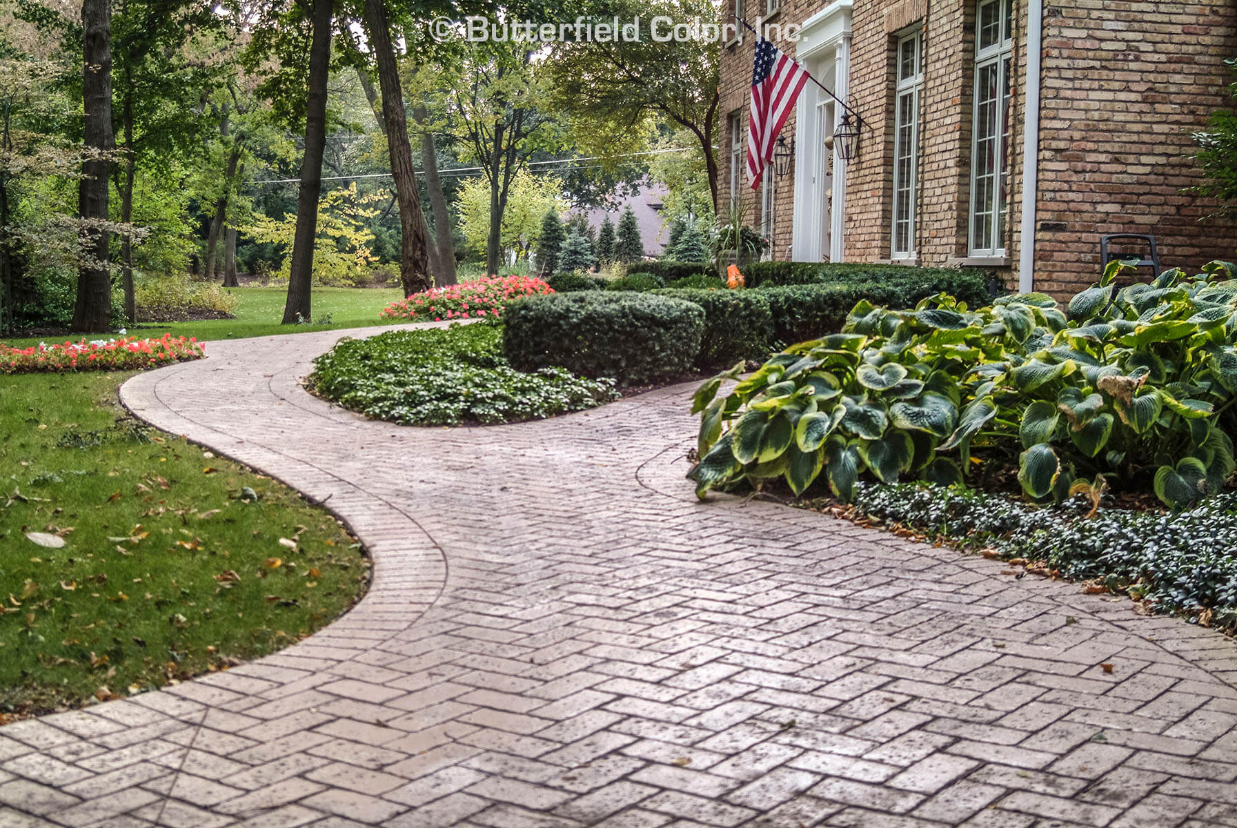 Pennsylvania Avenue Herringbone Brick - Butterfield Color®